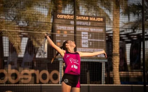 La palista Anna Ortiz es queda a un pas de la final del FIP Bronze Abu Dhabi