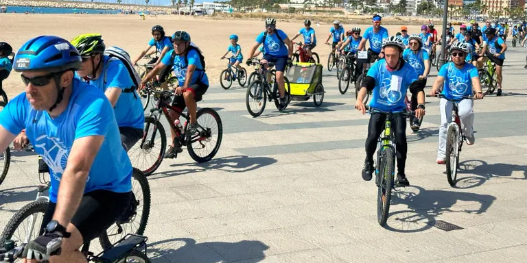 Més de 300 participants en la Pedalada Popular