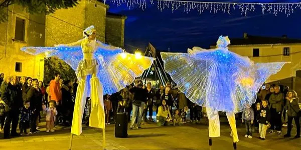 Unes 4.000 persones gaudeixen del Mercat de Nadal de Torredembarra