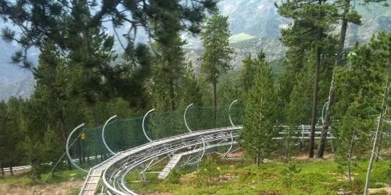 El parc d'aventures Naturlandia haurà d'indemnitzar una menor que es va accidentar al Tobotronc l'any 2011