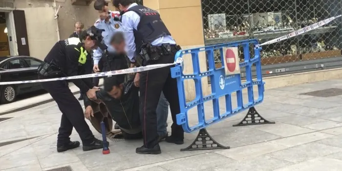 La Policia Local i els Mossos d’Esquadra detenen un lladre que s’amagava dins les clavegueres de la riera