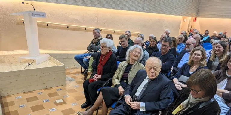 L'acte d'homenatge a les germanes Rexach aplega nombroses personalitats del país