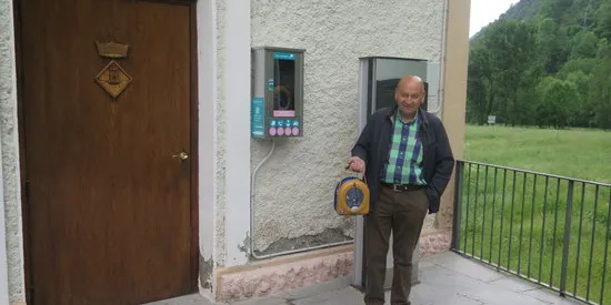 L'Ajuntament de la Torre de Capdella instal·la tres desfibril·ladors fixes al municipi