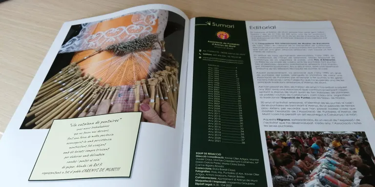 L’Associació de Puntaires d’Arenys de Munt ha editat un nou número de la revista "Filigrana" per celebrar els seus 30 anys