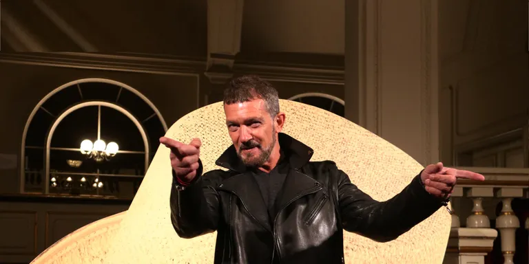 Antonio Banderas reprèn i acomiada 'A Chorus Line' a Barcelona dos anys després