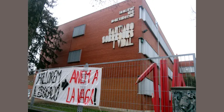 El Govern demana als sindicats educatius "que tornin a la taula de negociació" per poder reduir els dies de vaga