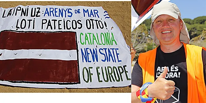 El periodista i escriptor letó Otto Ozols, que recorre a peu la Via Catalana, passa avui per Arenys de Mar