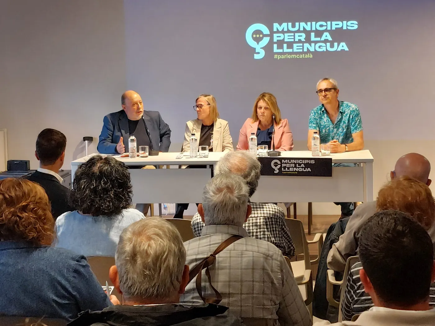 Es presenta la campanya “Municipis per la llengua”