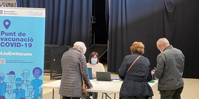 Dijous a la tarda s'organitza una nova jornada de vacunació a la sala polivalent