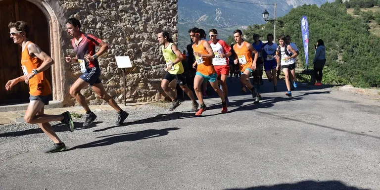 Sergi Brau i Enya Folguera guanyen la 16a Cursa de Muntanya d'Ossera