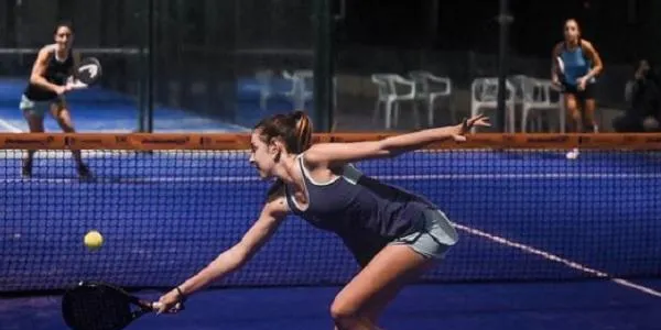 La palista Anna Ortiz debuta aquest divendres en el Màster Absolut del Dir Sant Cugat