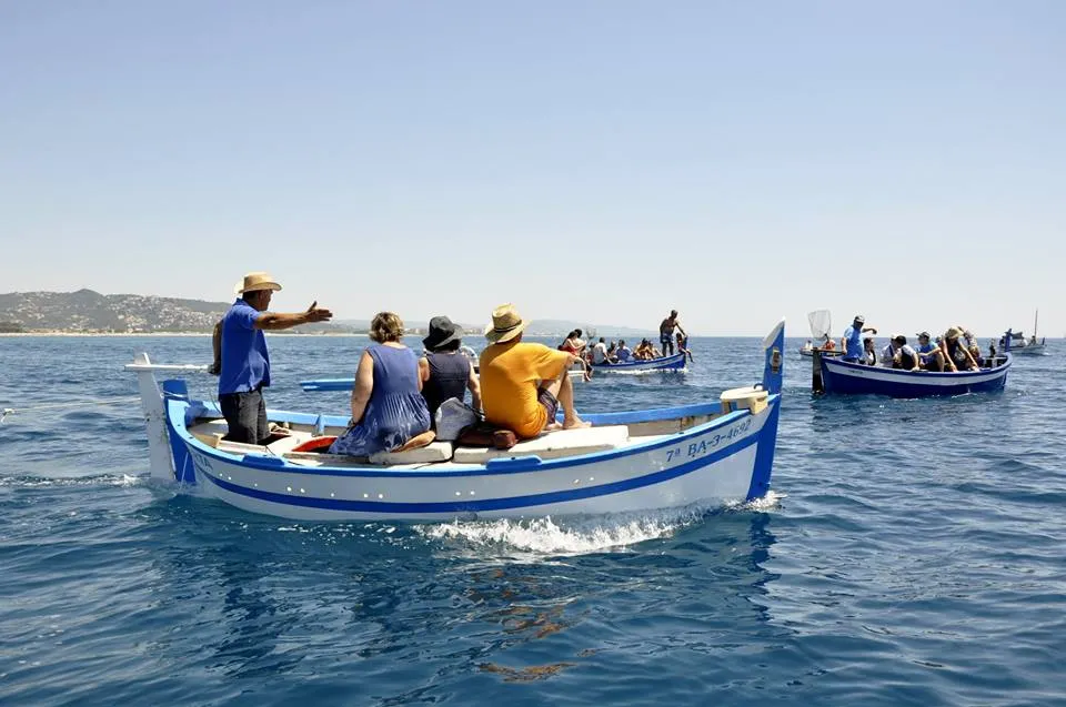 El CCM fa un comunicat on diu que 'les escumes que suren al mar són d'orígen natural i no pas de contaminació'