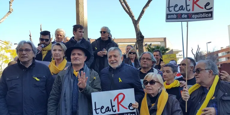 Teatre amb R de República, aquest dimecres a la plaça de l’Ajuntament