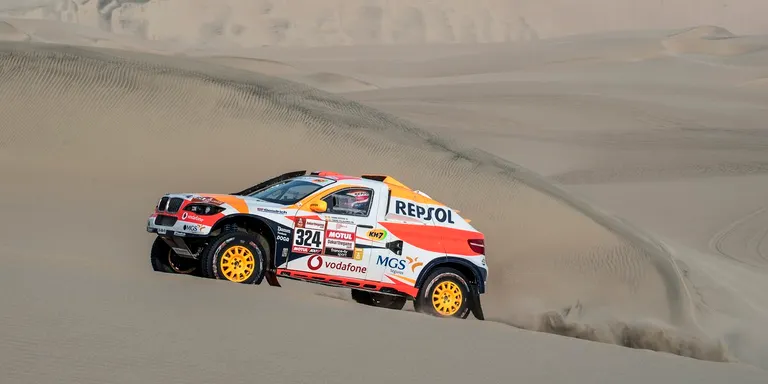 Isidre Esteve encara la recta final del Dakar a prop del 'top-20'