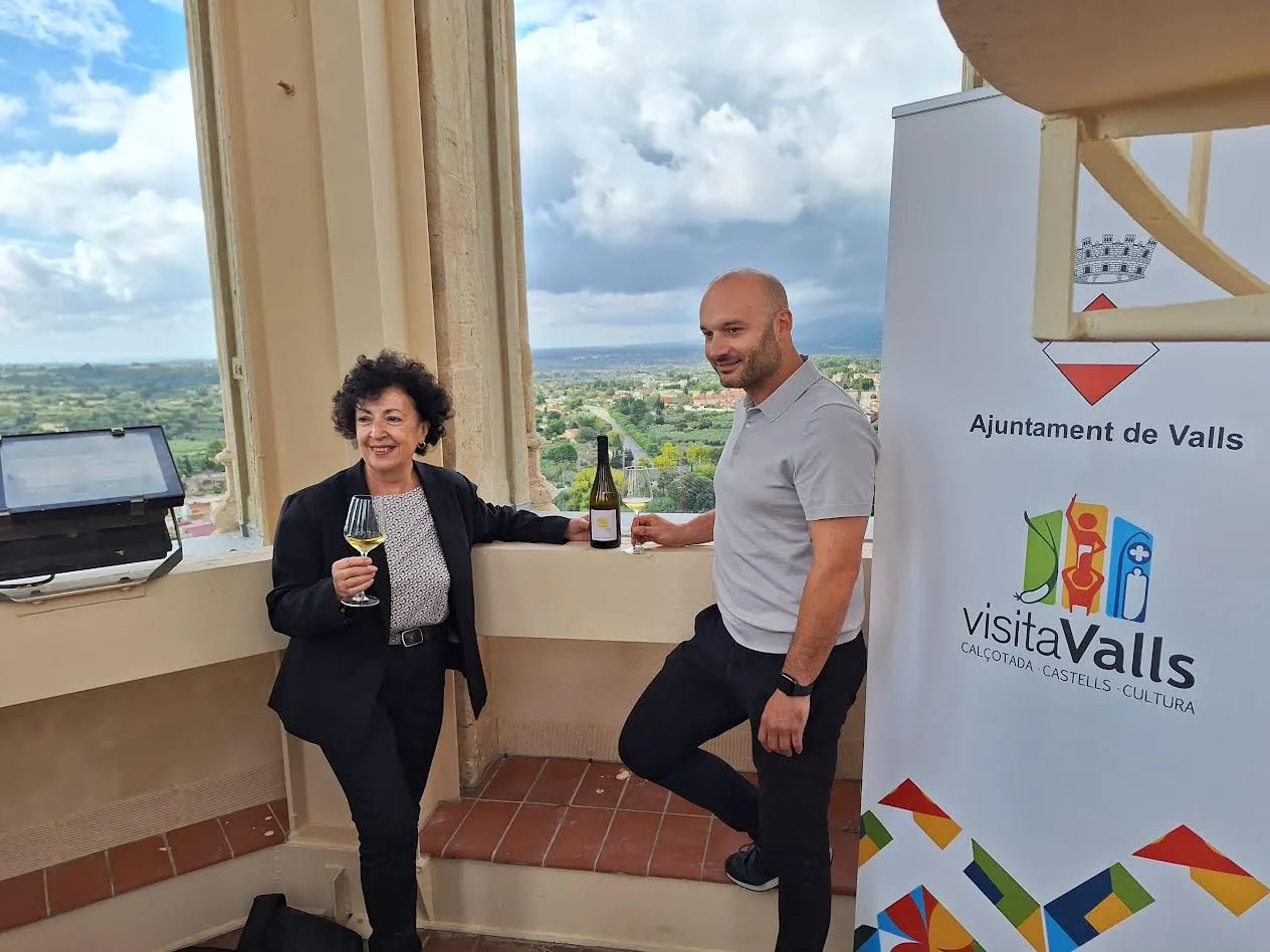 Valls estrena les Postes de Sol des del campanar