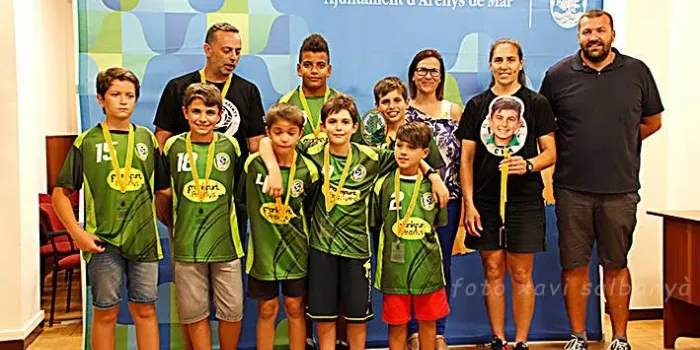 L'Ajuntament homenatja l'Aleví A i el Benjamí C del CF Arenys i també l'Aleví Masculí del Vòlei