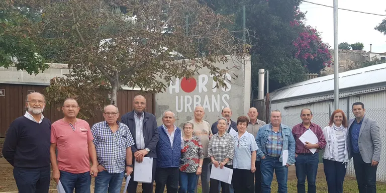 L'Ajuntament de Pineda ha lliurat les claus de les parcel·les dels horts urbans per a persones de més de 60 anys