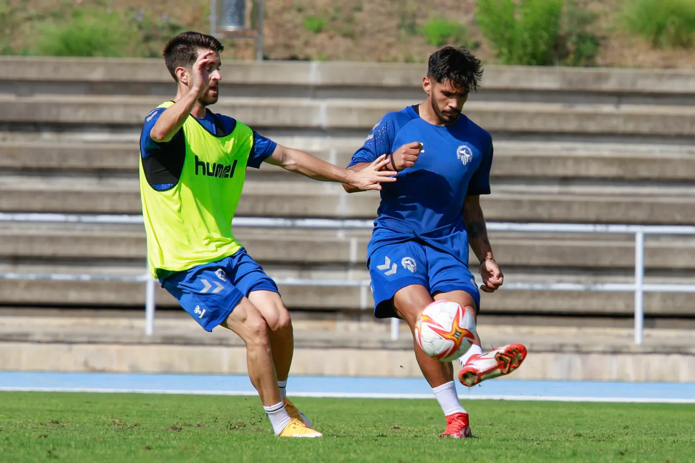 El Sabadell rep el Barça B en busca de la primera victòria