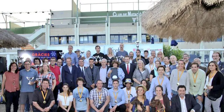 Reconeixements a Sylvana Mestre i Israel Planas en el lliurament de premis de l'FCEH