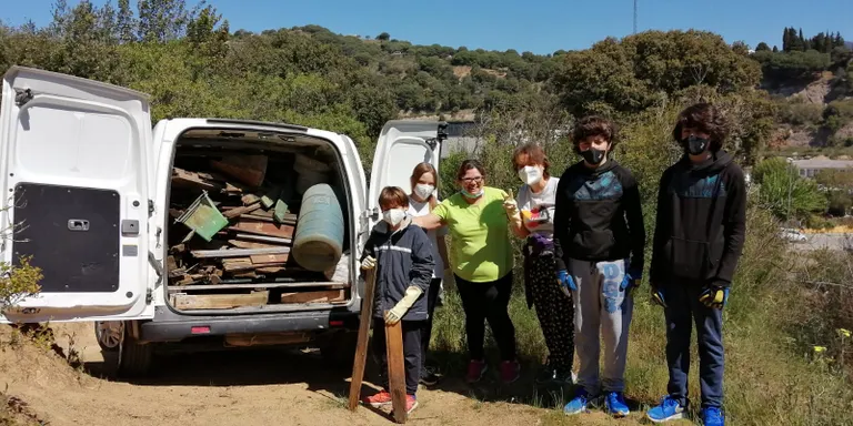 El Let's Clean Up de dissabte va permetre retirar fins a una tona de residus de l'entorn d'Arenys de Munt