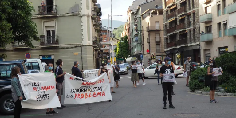Concentració a la Seu sota el lema 'La vida abans que el capital'
