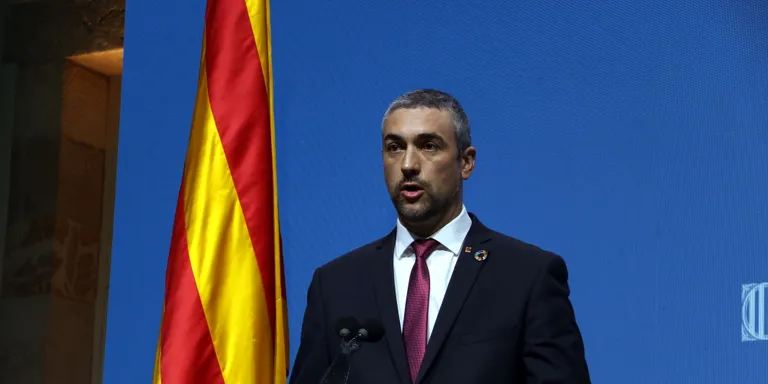 El Govern atribueix el descens de participació a la pandèmia, l'organització en franges i l'increment del vot per correu