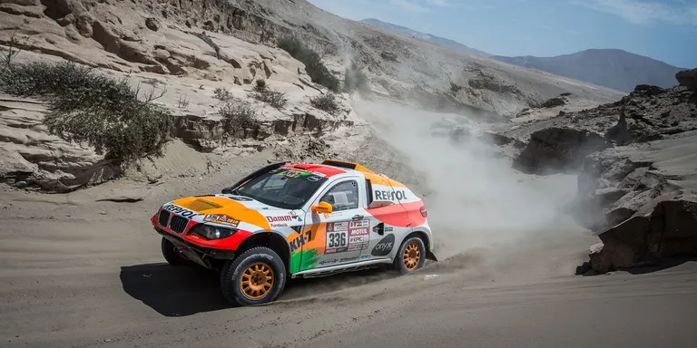 Isidre Esteve, 27è a la general del Dakar després de la cinquena etapa