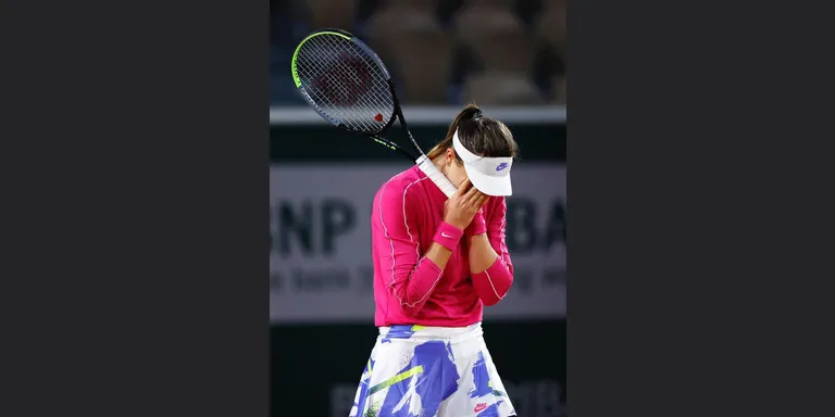 Paula Badosa es classifica pels vuitens de Roland Garros tombant Ostapenko (6-4,6-3)