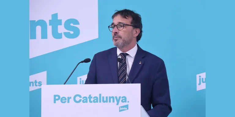 Junts "allarga la mà" a ERC per aprovar pressupostos "en clau catalana" però avisa que no poden estar vinculats als de l'Estat