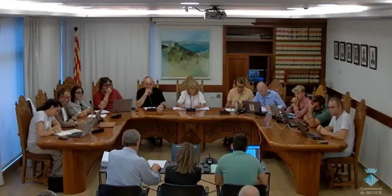 Begur delega la transferència dels residus municipals al Consell Comarcal i s’adhereix a la Federació de Municipis de Catalunya