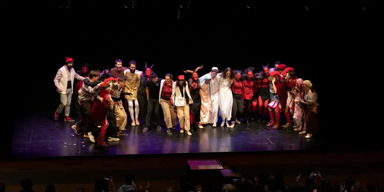 Descobrim 'Sota els estels', la nova obra nadalenca del grup La Sala