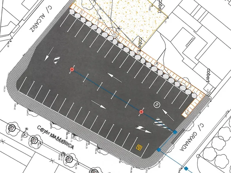 Millores a un solar del carrer Mallorca i al paviment dels carrers Magallanes i Calder\xf3n de la Barca