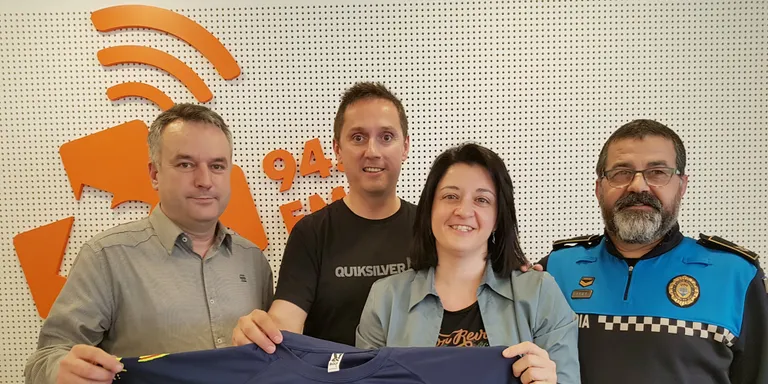La Policia Local de Pineda participa un any més a la caminada contra el càncer "Fem el camí al teu costat"