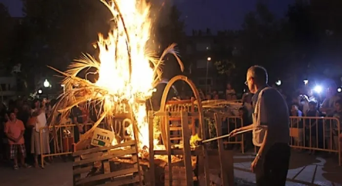 Arenys celebra demà la tradicional Crema de la Bóta