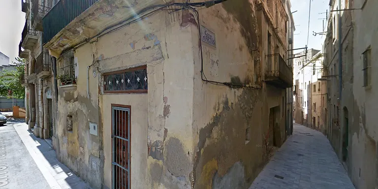 Incendi en una casa del carrer Tomàs Caylà de Valls