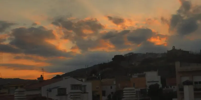 Tarda amb possibilitat d'alguna gotellada