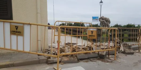 L'Ajuntament d'Altafulla comença a arranjar les voreres de la vila