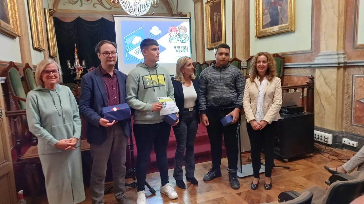 Dos estudiants de l’Institut Jaume Huguet guanyen la 1a edició del Repte Valls Open Data