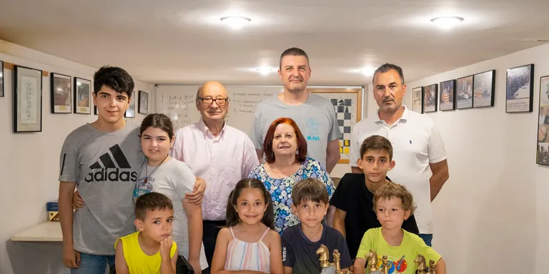 El Club Escacs Constantí celebra l’èxit de les classes gratuïtes per a infants