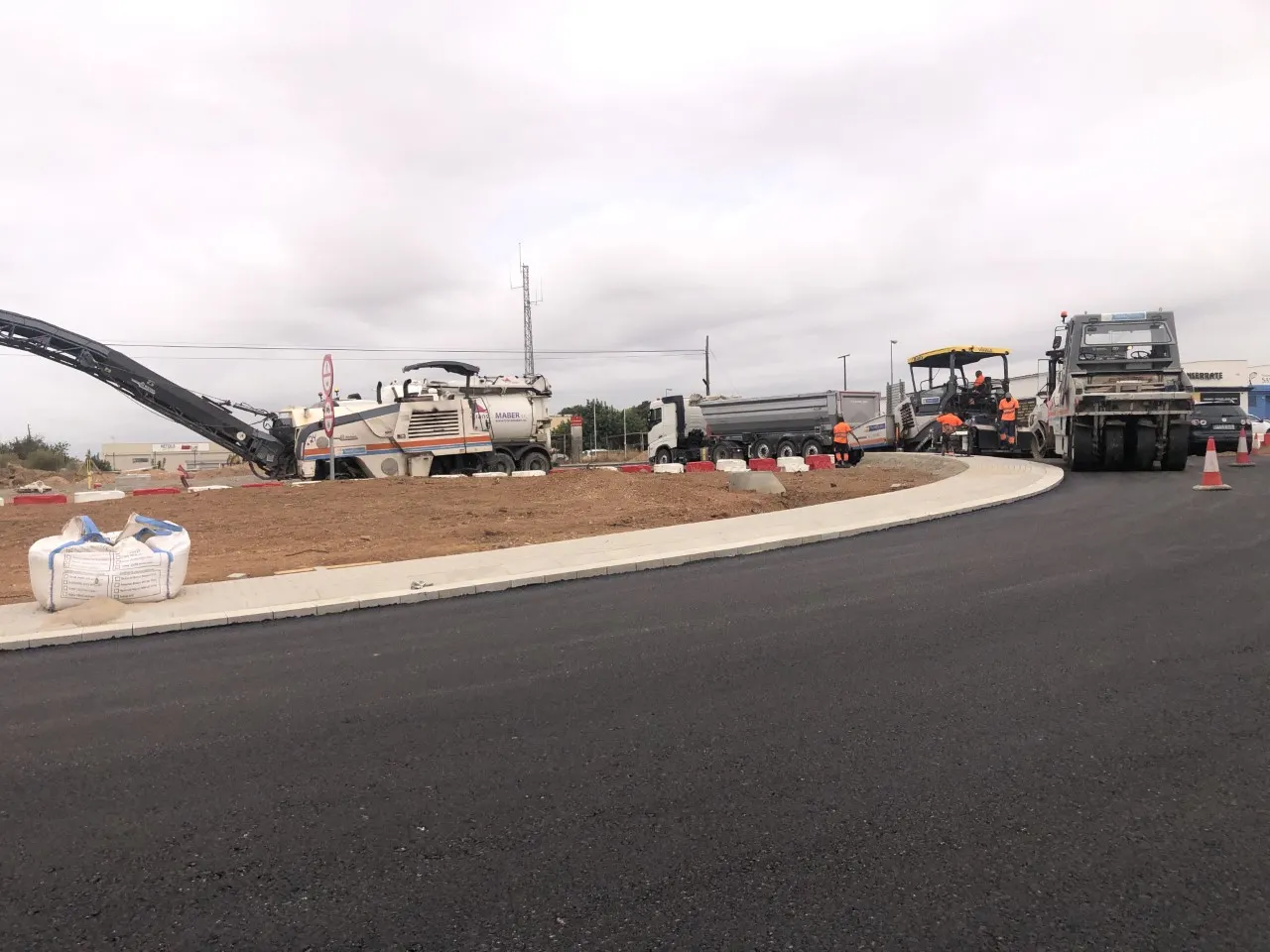 La nova rotonda per connectar la zona nord de Cambrils amb la T-312 estarà enllestida ben aviat