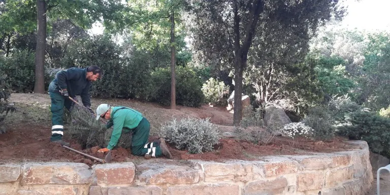 Continuen aquests dies les actuacions en diferents barris del municipi. El barri de l'Ametller tindrà aquesta setmana un parc renovat i també nou enllumenat