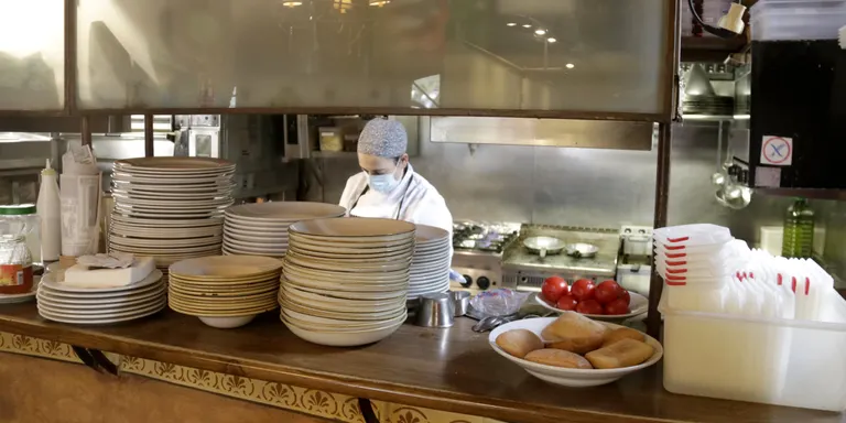 Els restaurants perdran 90 MEUR aquest Cap d'Any: "És un desastre, ens han canviat les regles del joc a mitja partida"