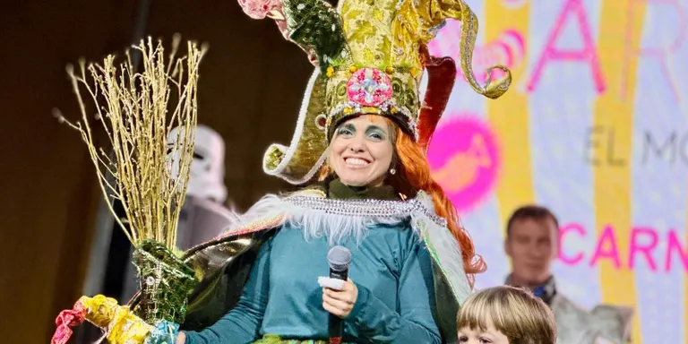 Els Carnaboires, millor disfressa i carrossa del Carnaval morellenc