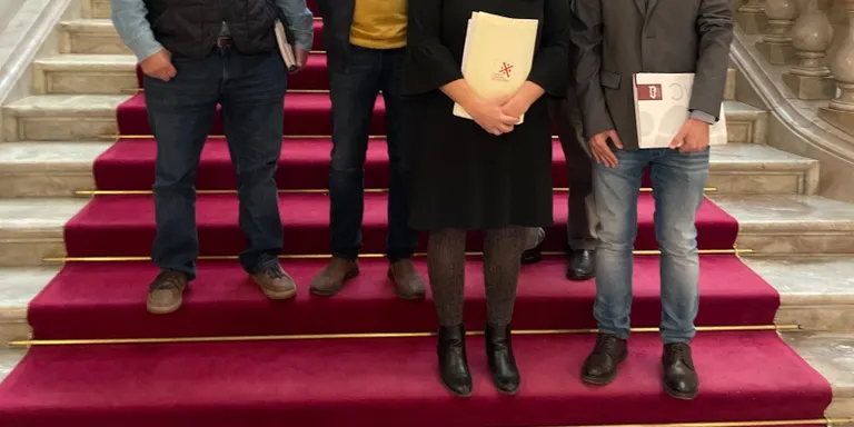 El Consell Comarcal del Solsonès, Unió de Pagesos i les entitats municipalistes porten les immatriculacions al Parlament