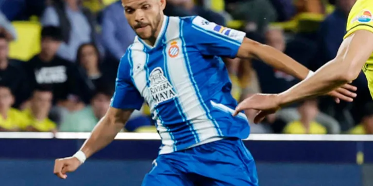 L'Espanyol cau a Vila-Real en un ball de gols dels dos equips (4-2)