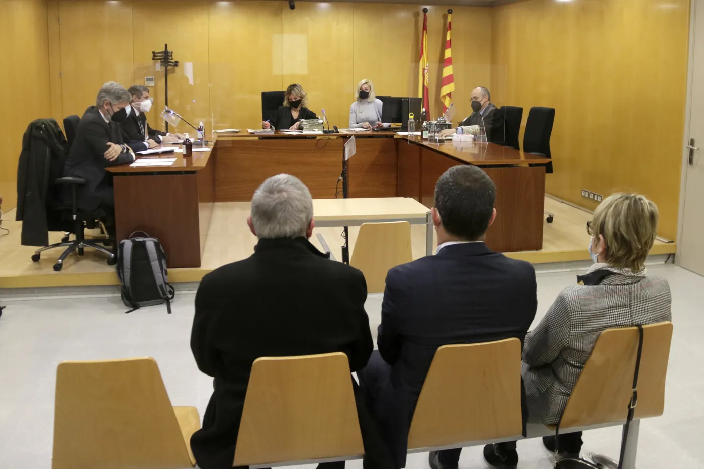 El judici contra els acusats de Pineda de coaccions a un hoteler l'1-O es trasllada a l'Audiència de Barcelona