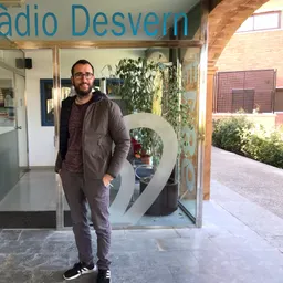 Entrevistes de la Justa del 22/2/2022 — Ple de febrer i polítiques locals a Sant Just: plusvàlua, emergències i 5 mocions; nova escola bressol i Institut d'Escola a Mas Lluí; habitatge assequible; xip de residus; Carnestoltes - episode art