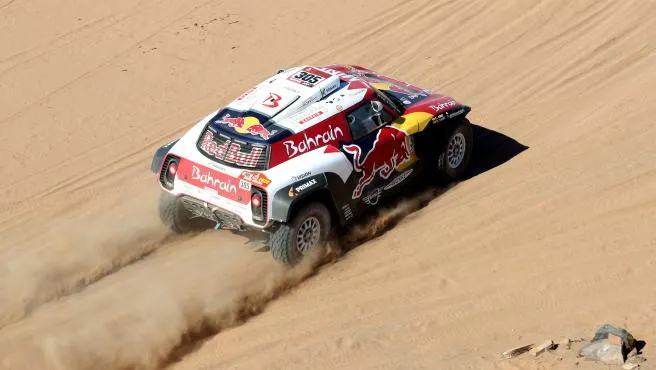 El calderí Lucas Cruz i Carlos Sainz acaben la 4a etapa tercers però continuen líders
