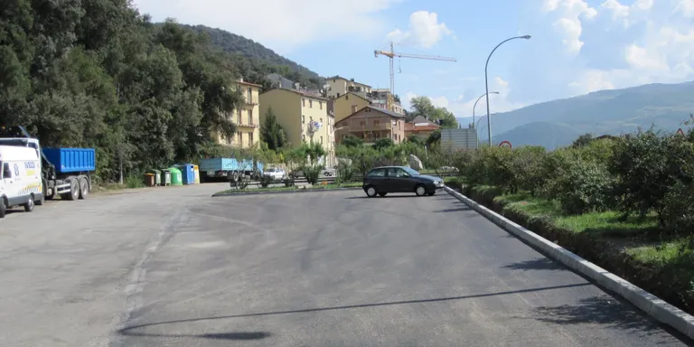 Remodelat i asfaltat l'aparcament del barri de Sant Pere
