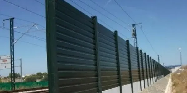 Front comú dels ajuntaments contra les pantalles acústiques a la via del tren